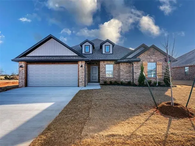 Photo 3 — 1948 W Crossbow Way, Mustang, OK 73064