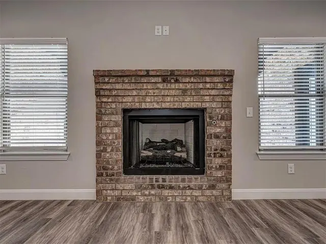 Photo 7 — 1948 W Crossbow Way, Mustang, OK 73064