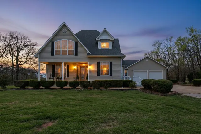 Front exterior — 347192 E HWY 62, Meeker, OK 74855
