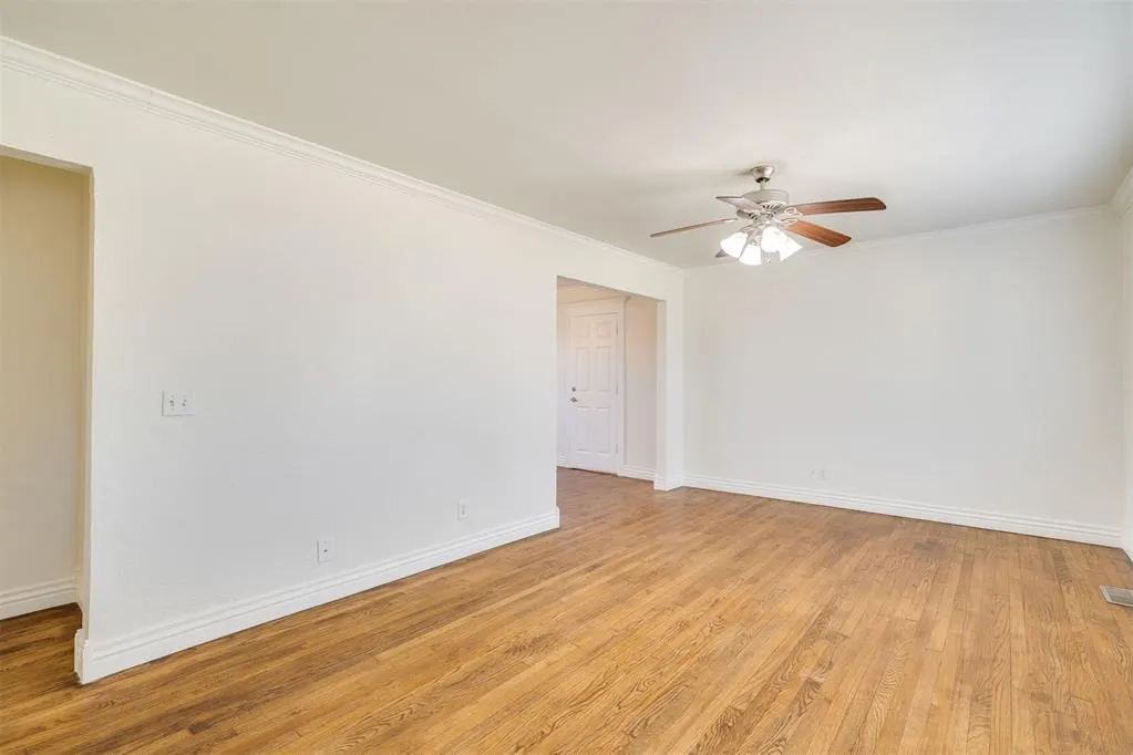 Photo 6 — 2804 Lancaster Lane, Oklahoma City, OK 73116
