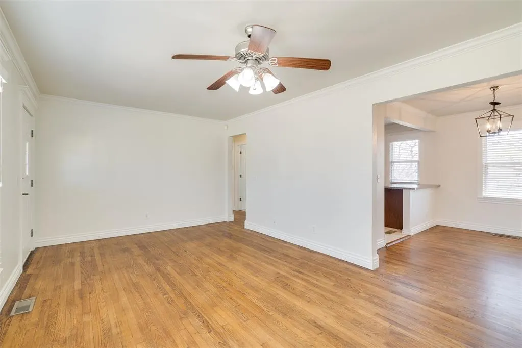 Photo 12 — 2804 Lancaster Lane, Oklahoma City, OK 73116