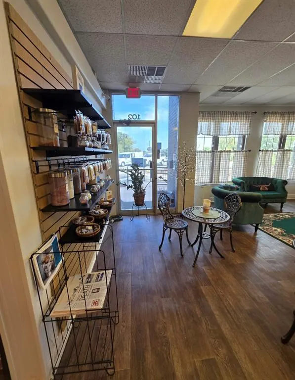 Photo 2 — 102 W Main Street 104, Purcell, OK 73080