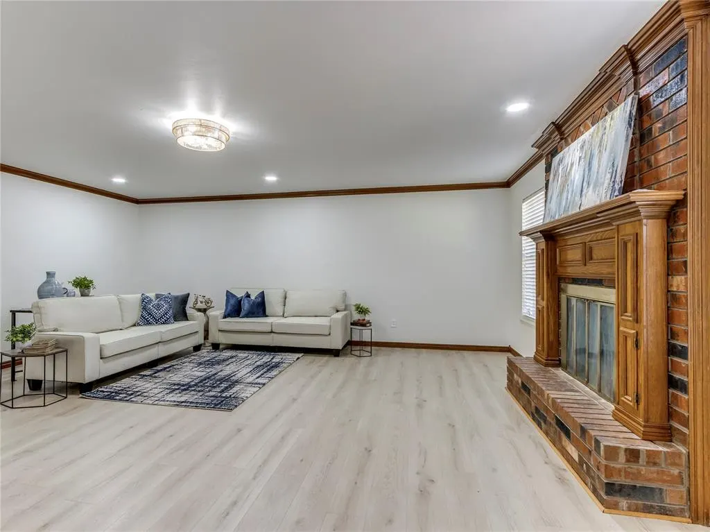 Photo 8 — 11809 Chelsea Chase, Oklahoma City, OK 73170