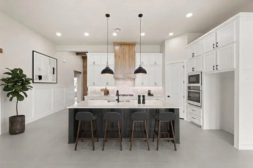 Photo 4 — 15600 Rockwell Park Lane, Edmond, OK 73013