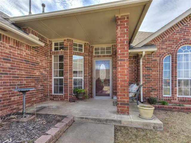 Photo 2 — 519 Slim Drive, Midwest City, OK 73130