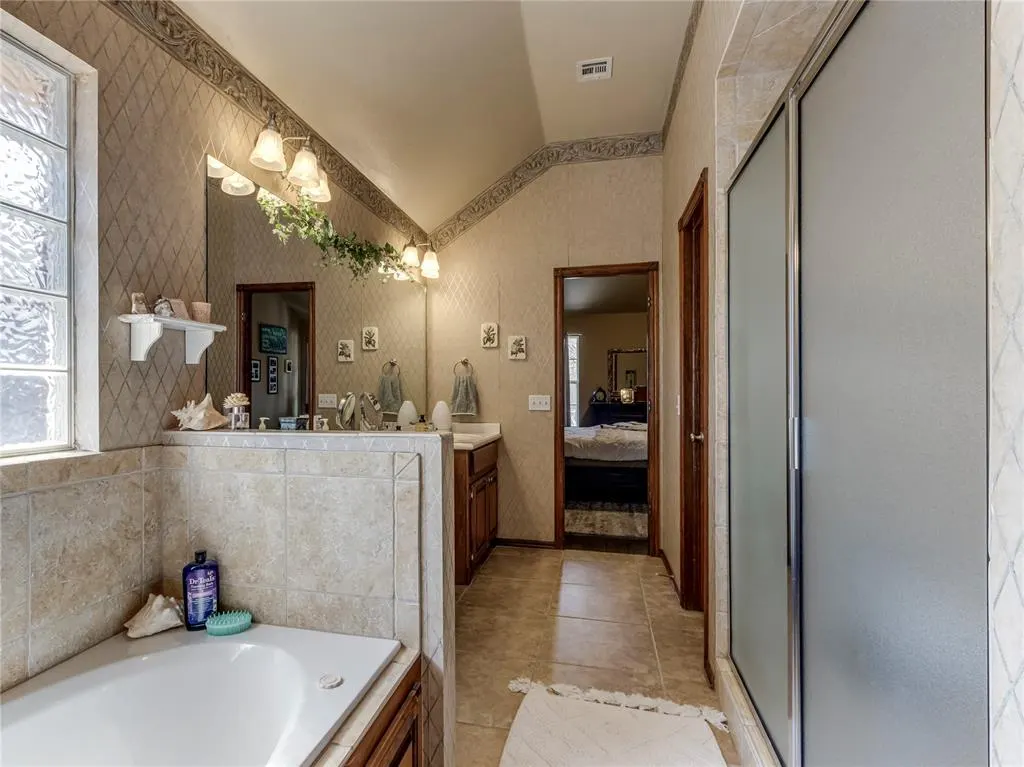 Photo 17 — 519 Slim Drive, Midwest City, OK 73130