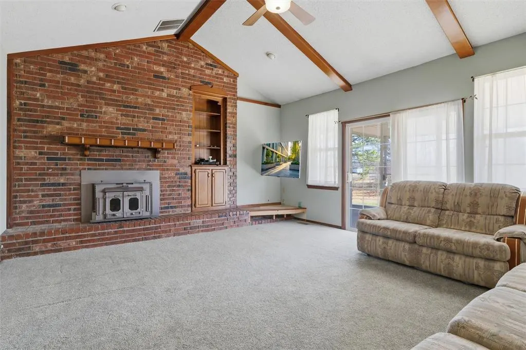 Photo 5 — 10708 Creekvale Drive, Midwest City, OK 73165