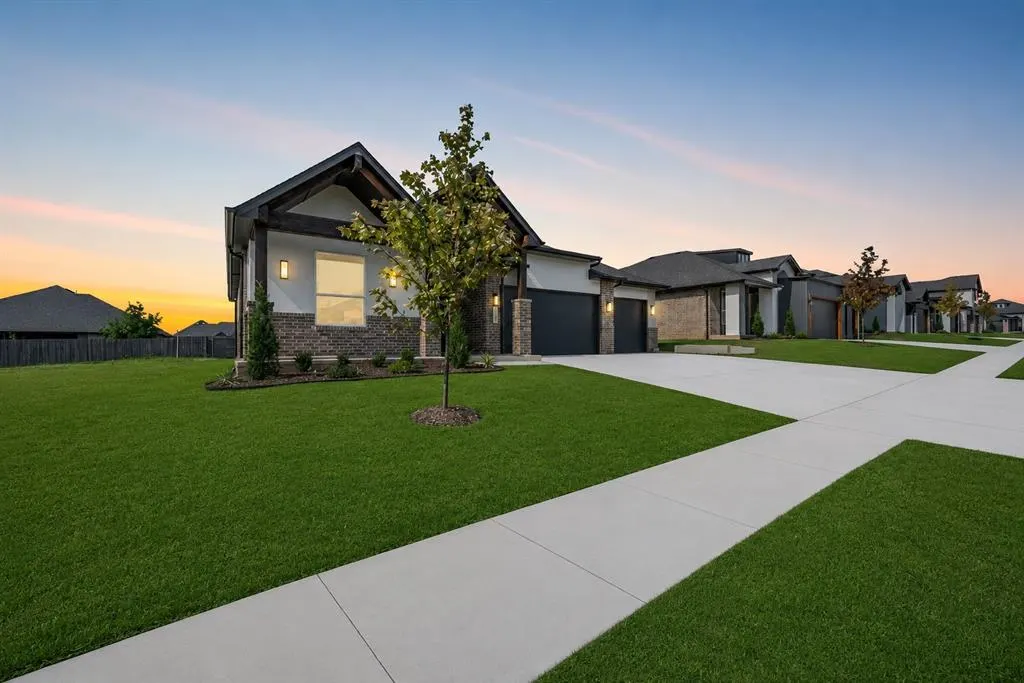 Photo 50 — 7129 NW 155th Street, Edmond, OK 73013