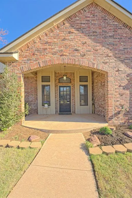 Photo 6 — 1825 Tall Grass Court, Edmond, OK 73012