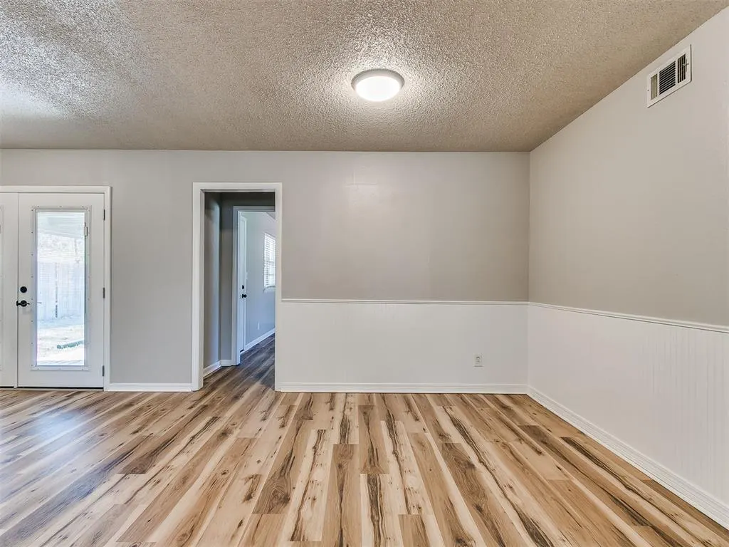 Photo 10 — 1617 Avondale Drive, Norman, OK 73069