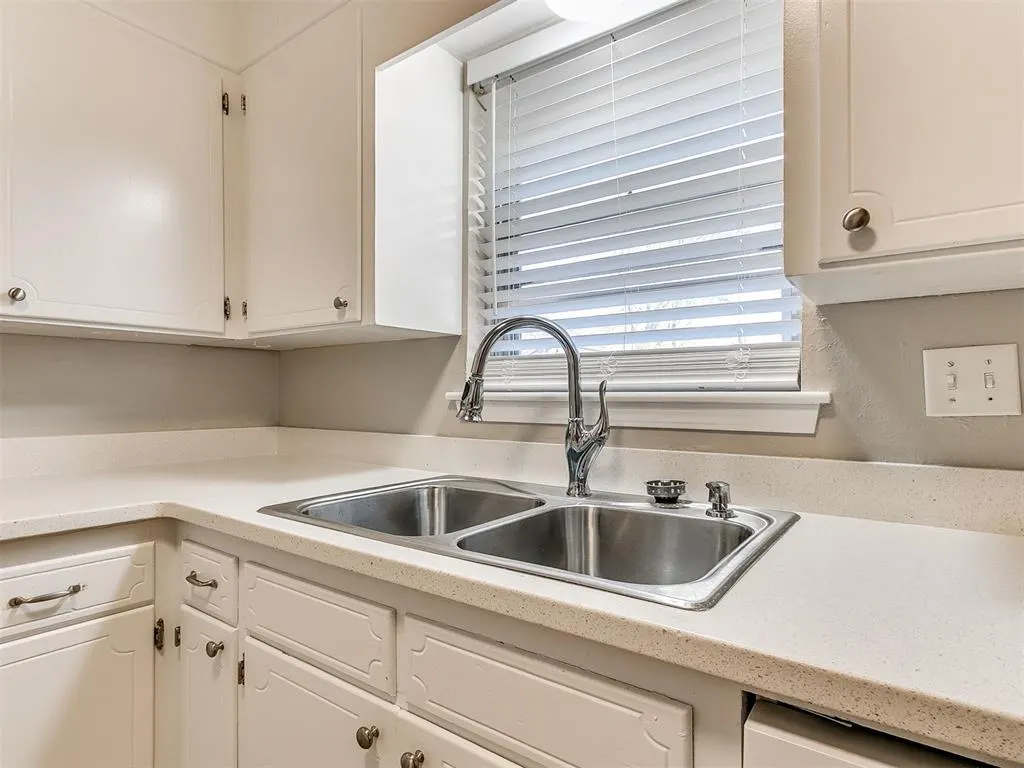 Photo 16 — 1617 Avondale Drive, Norman, OK 73069