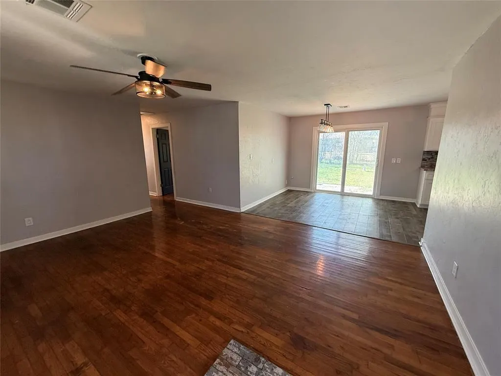 Photo 4 — 506 N Sharon Street, Tecumseh, OK 74873