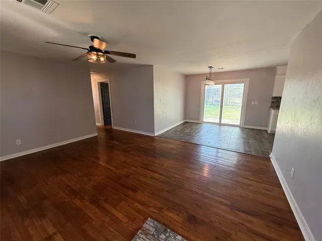 Photo 4 — 506 N Sharon Street, Tecumseh, OK 74873