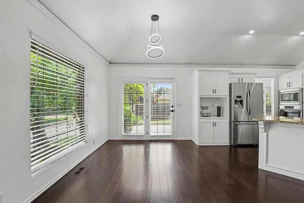 Photo 12 — 1400 Sandhurst Circle, Edmond, OK 73034