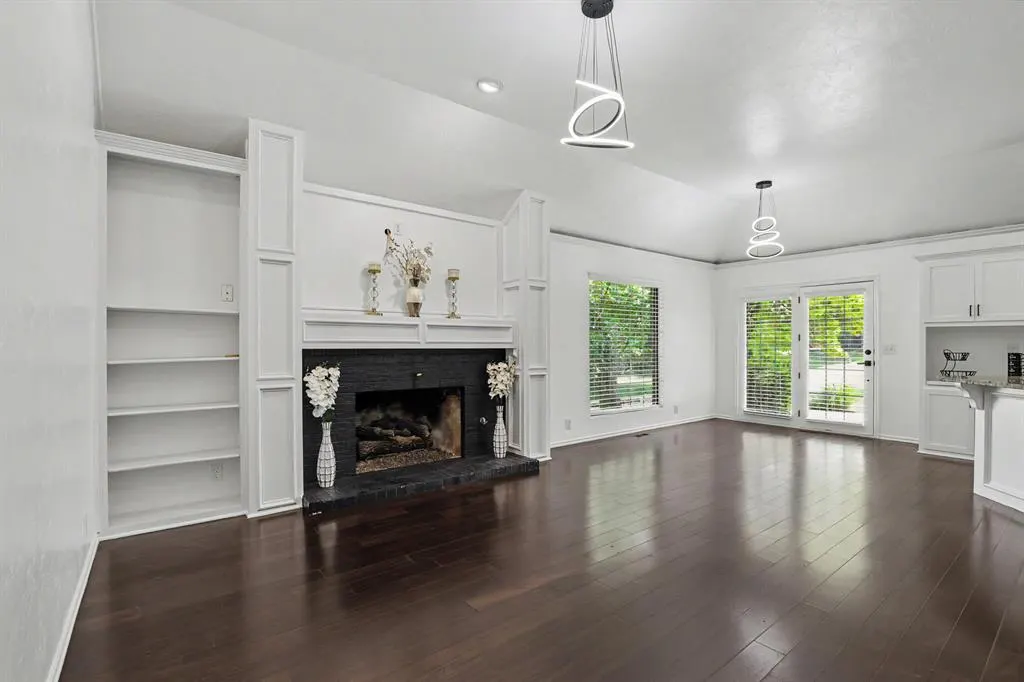 Photo 13 — 1400 Sandhurst Circle, Edmond, OK 73034