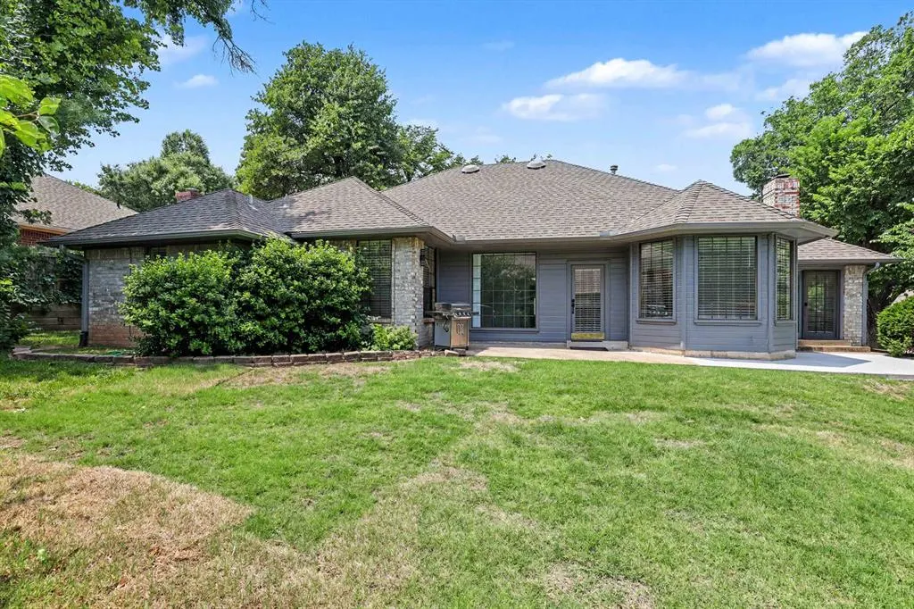Photo 32 — 1400 Sandhurst Circle, Edmond, OK 73034