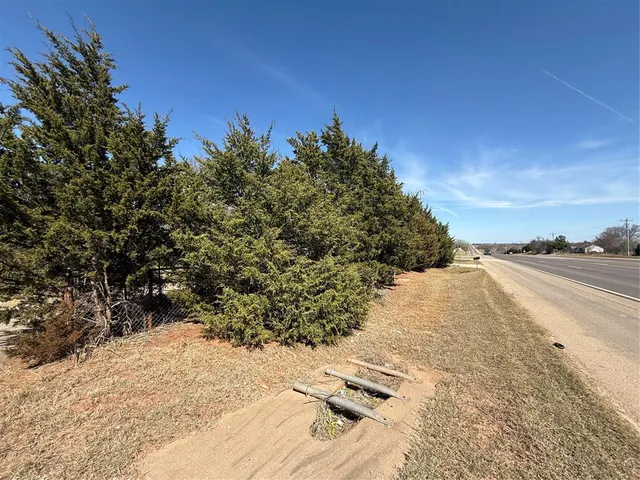 Photo 5 — 7618 E 6th Avenue, Stillwater, OK 74074