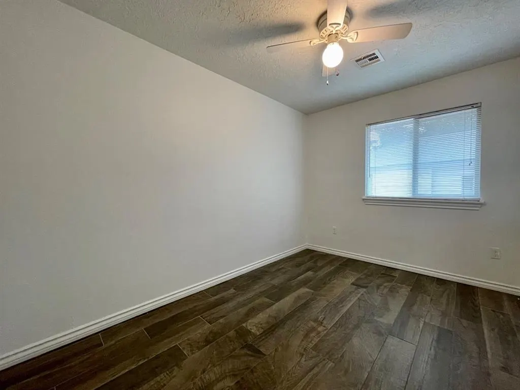 Photo 8 — 319 E Edwards Street 4, Edmond, OK 73034