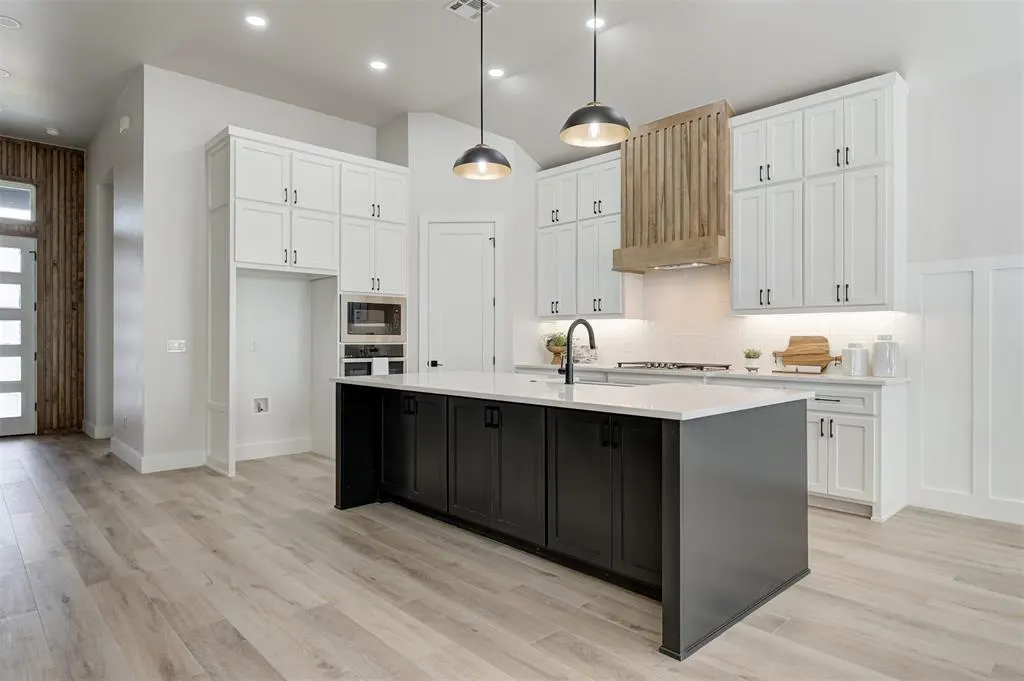 Photo 14 — 7112 NW 154th Street, Edmond, OK 73013