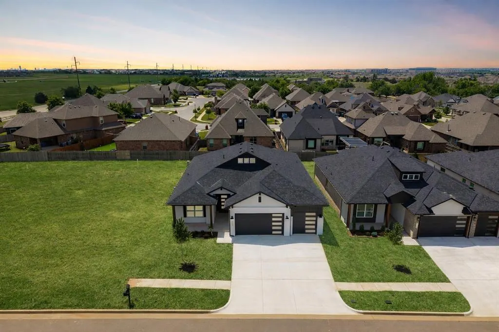 Photo 41 — 7112 NW 154th Street, Edmond, OK 73013
