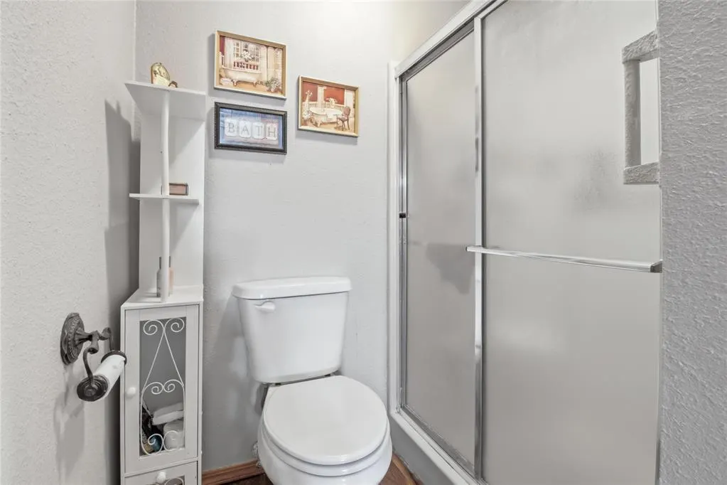 Photo 32 — 324 W 4th Street, Hobart, OK 73651
