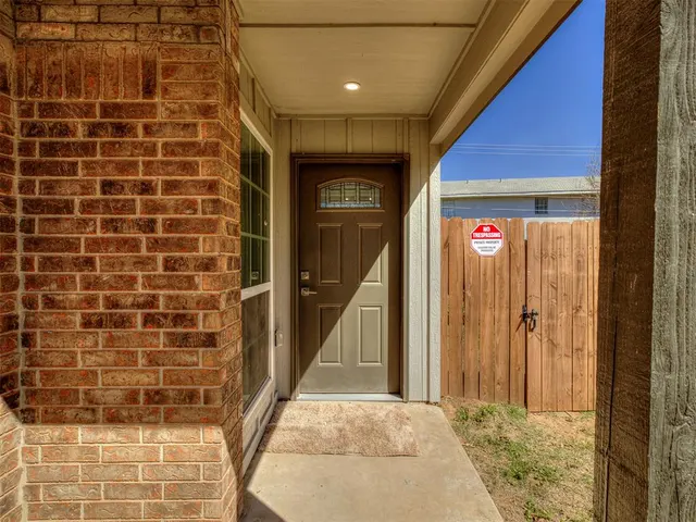 Photo 4 — 508 N Davis Avenue, Oklahoma City, OK 73127
