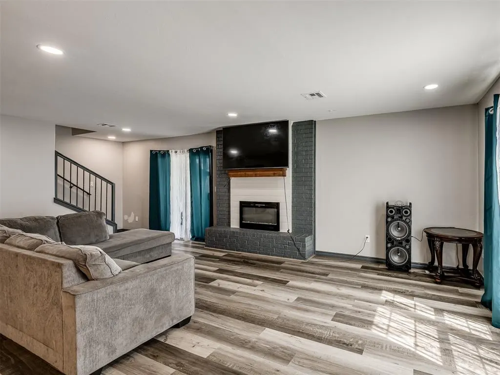 Photo 5 — 508 N Davis Avenue, Oklahoma City, OK 73127