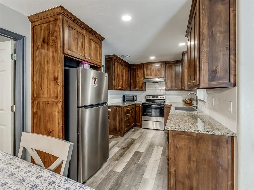 Photo 14 — 508 N Davis Avenue, Oklahoma City, OK 73127