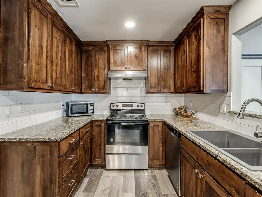 Photo 16 — 508 N Davis Avenue, Oklahoma City, OK 73127
