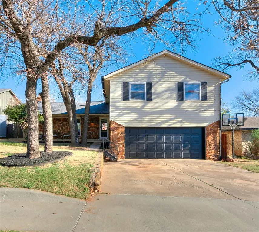 Photo 7 — 3725 NE 143rd Street, Edmond, OK 73013