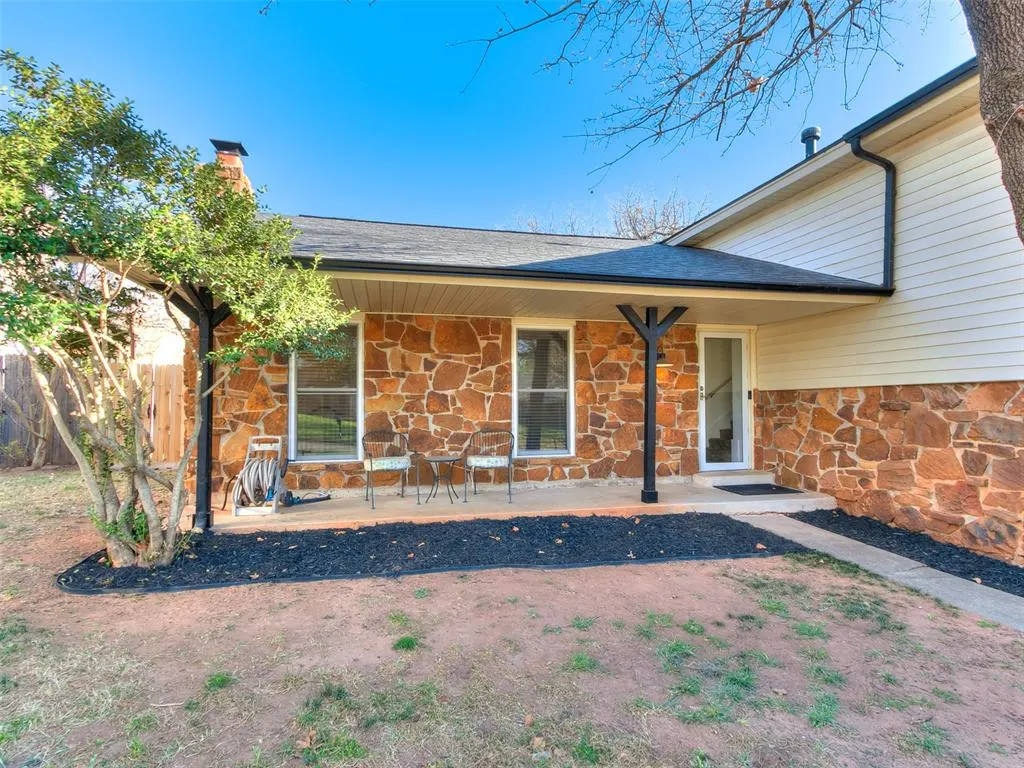 Photo 8 — 3725 NE 143rd Street, Edmond, OK 73013