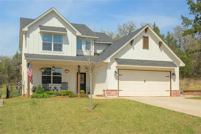 Front exterior — 325 E 8th Street, Arcadia, OK 73007