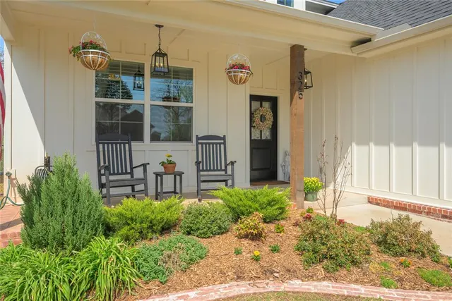 Photo 2 — 325 E 8th Street, Arcadia, OK 73007