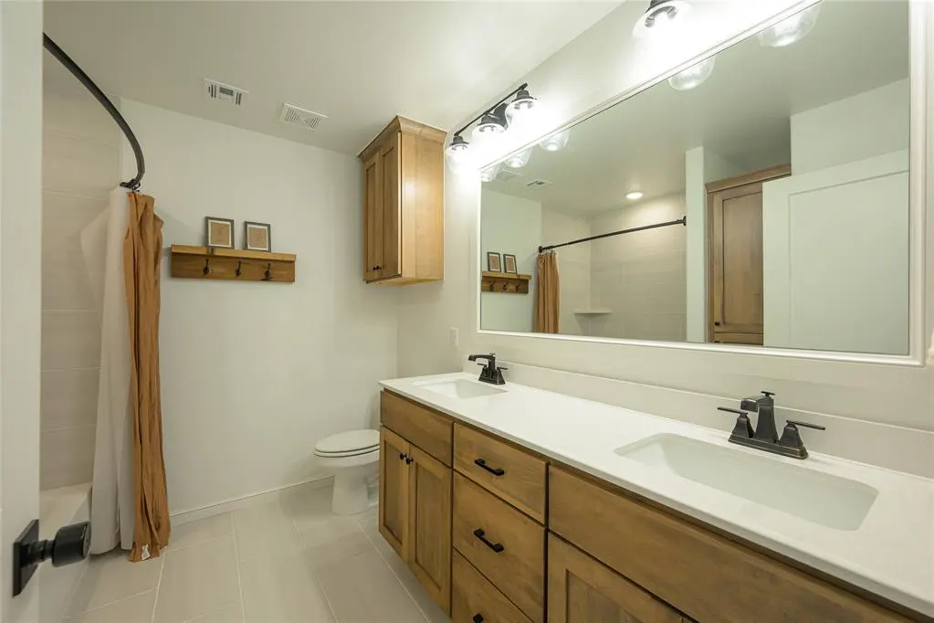 Photo 35 — 325 E 8th Street, Arcadia, OK 73007