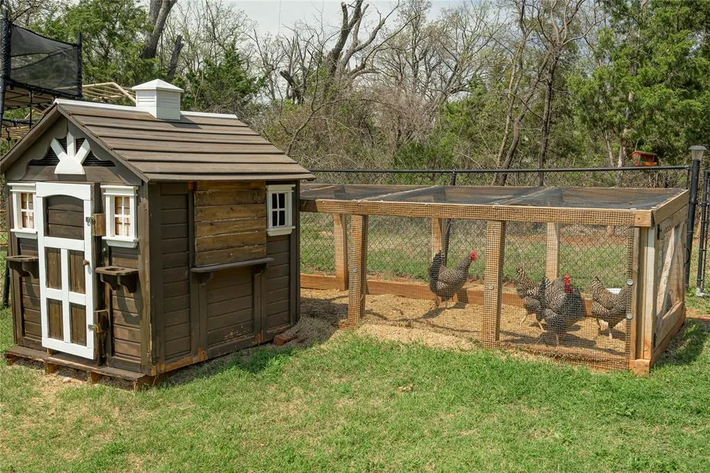 Photo 46 — 325 E 8th Street, Arcadia, OK 73007