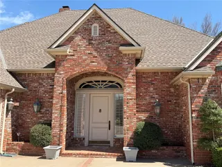 Sold home at 13300 Oakcliff Road