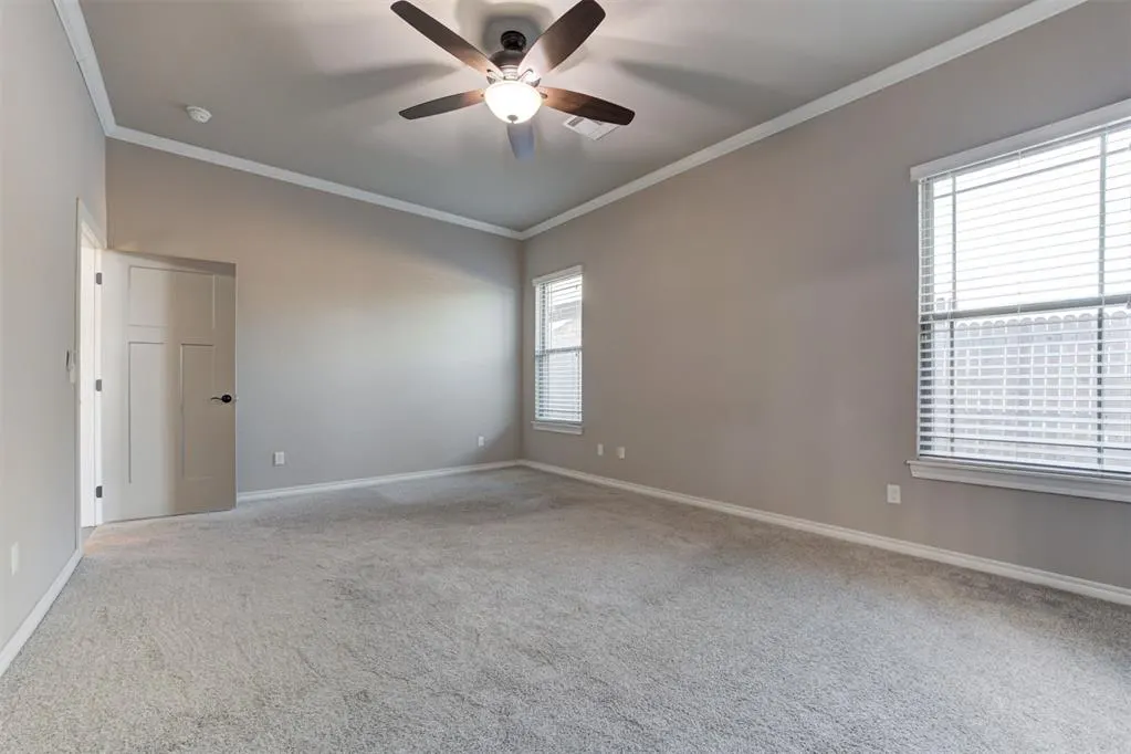 Photo 18 — 11933 SW 17th Street, Yukon, OK 73099