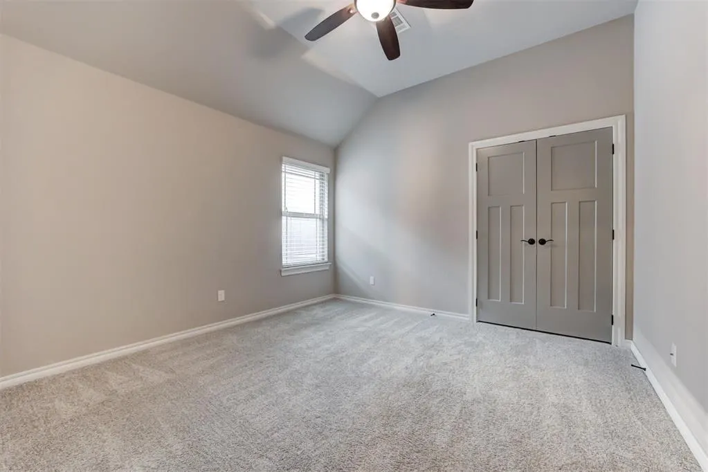 Photo 26 — 11933 SW 17th Street, Yukon, OK 73099