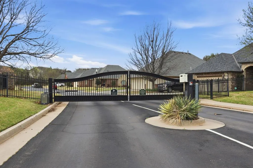 Photo 30 — 5612 NW 124th Street, Oklahoma City, OK 73142