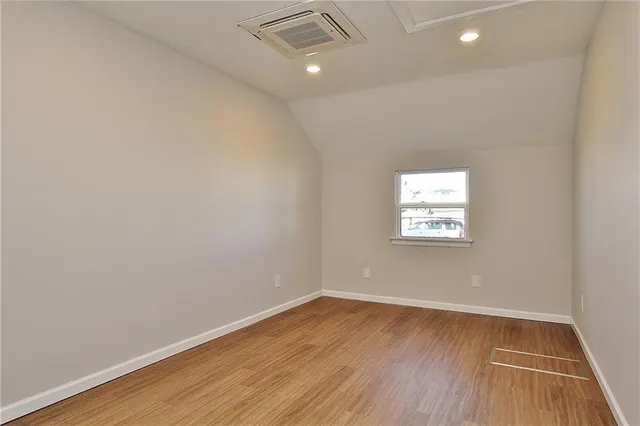 Photo 8 — 805 N Virginia Drive, Oklahoma City, OK 73107
