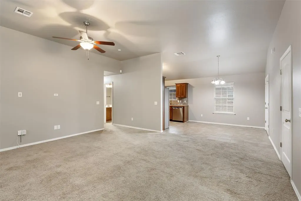 Photo 5 — 12709 Heritage Oaks Drive, Oklahoma City, OK 73120