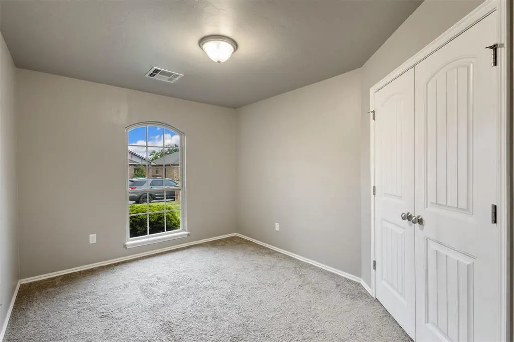 Photo 14 — 12709 Heritage Oaks Drive, Oklahoma City, OK 73120