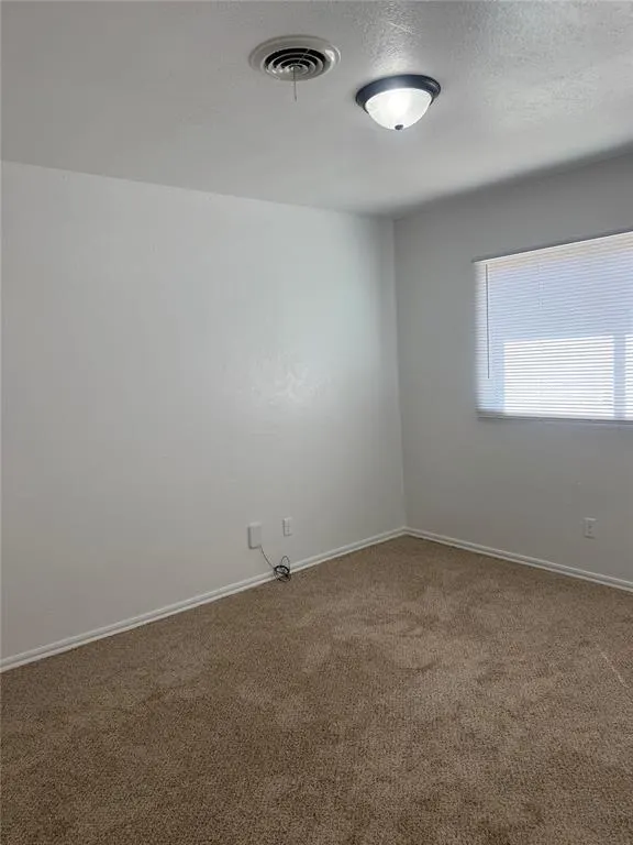 Photo 21 — 404 Mercury, Altus, OK 73521