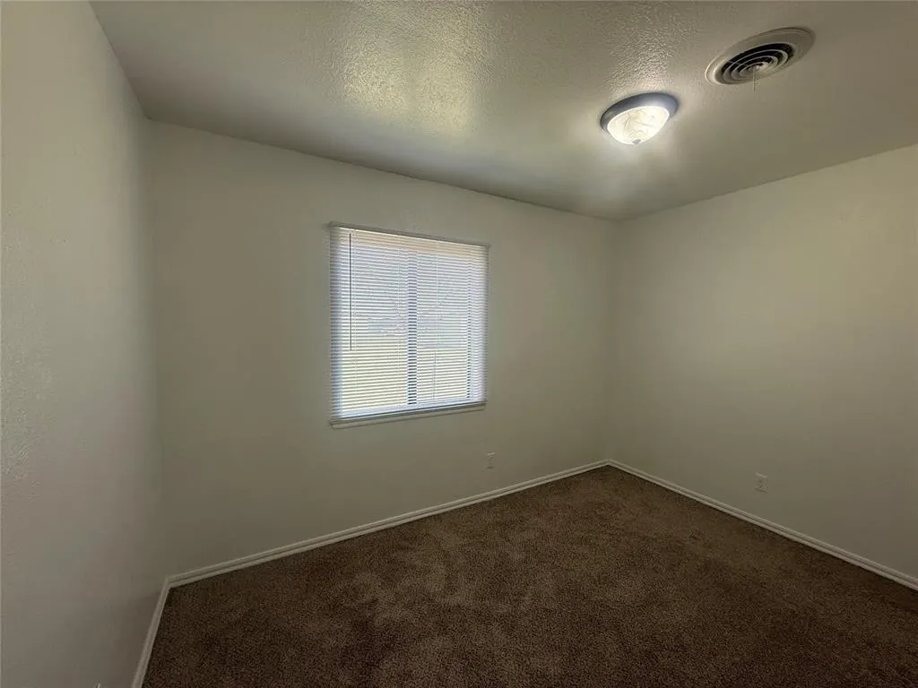 Photo 25 — 404 Mercury, Altus, OK 73521