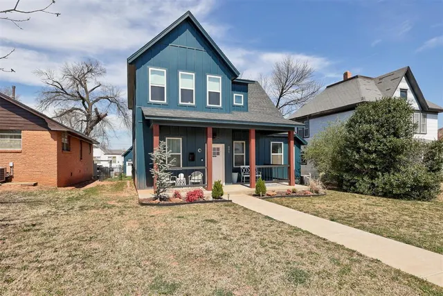 Photo 2 — 806 E Warner Avenue, Guthrie, OK 73044