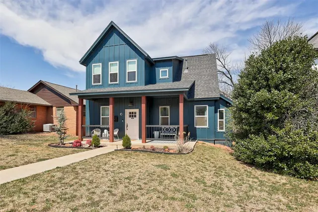 Photo 3 — 806 E Warner Avenue, Guthrie, OK 73044