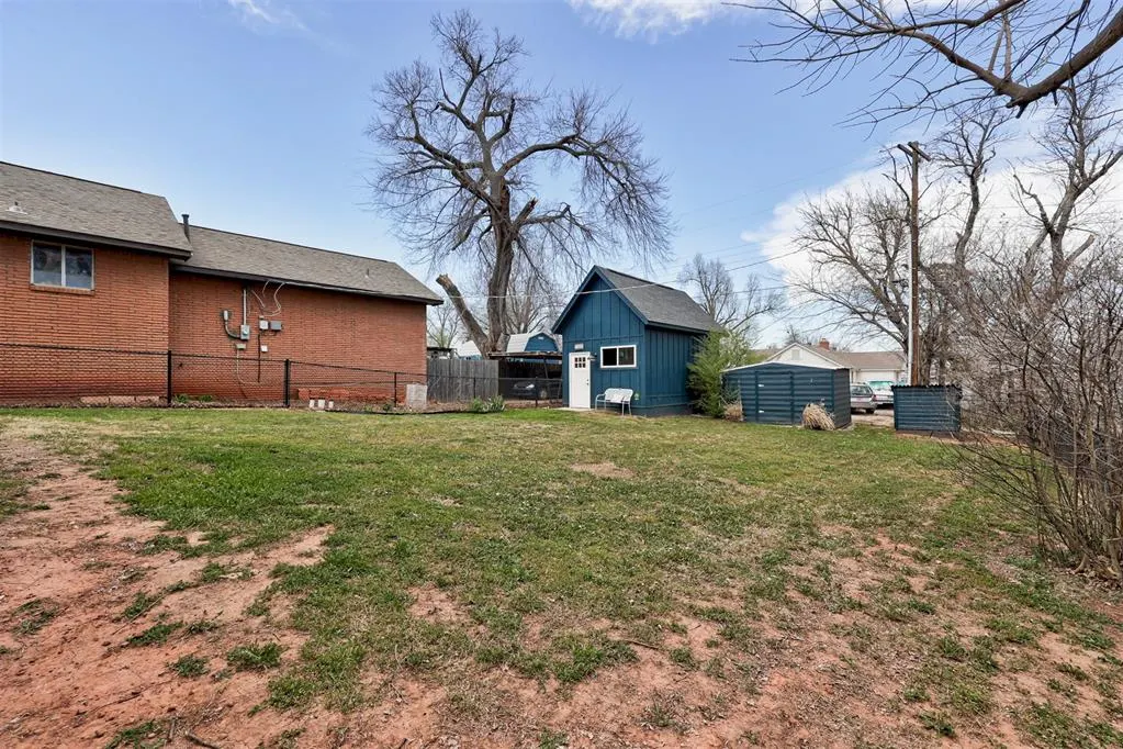 Photo 45 — 806 E Warner Avenue, Guthrie, OK 73044