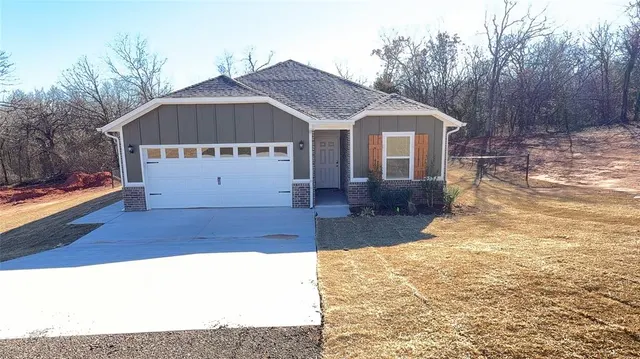 Photo 2 — 17010 Buck Circle, Newalla, OK 74857