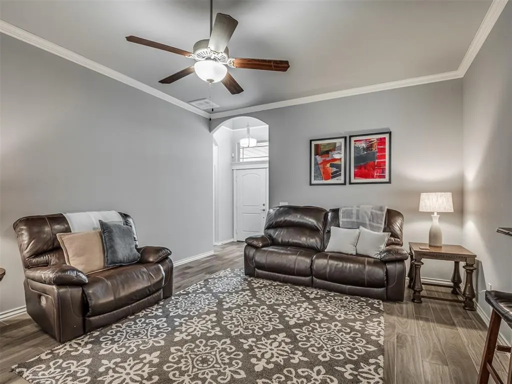 Photo 10 — 15909 Burkett Circle, Edmond, OK 73013