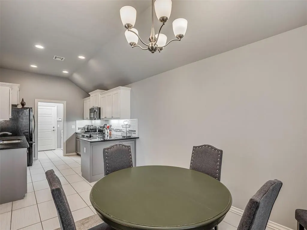 Photo 21 — 15909 Burkett Circle, Edmond, OK 73013